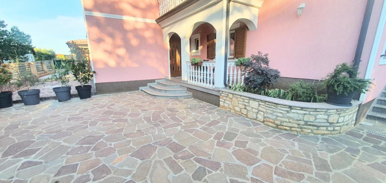 Apartmani Radmila Nova Vas  Exterior foto