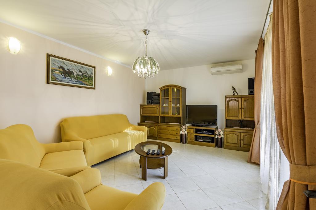 Apartmani Radmila Nova Vas  Exterior foto