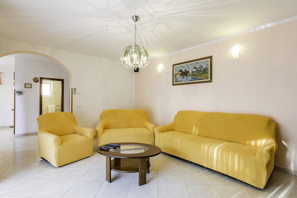 Apartmani Radmila Nova Vas  Exterior foto