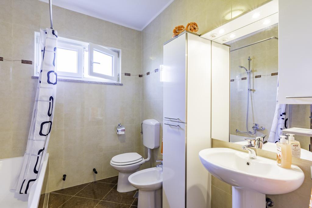 Apartmani Radmila Nova Vas  Exterior foto