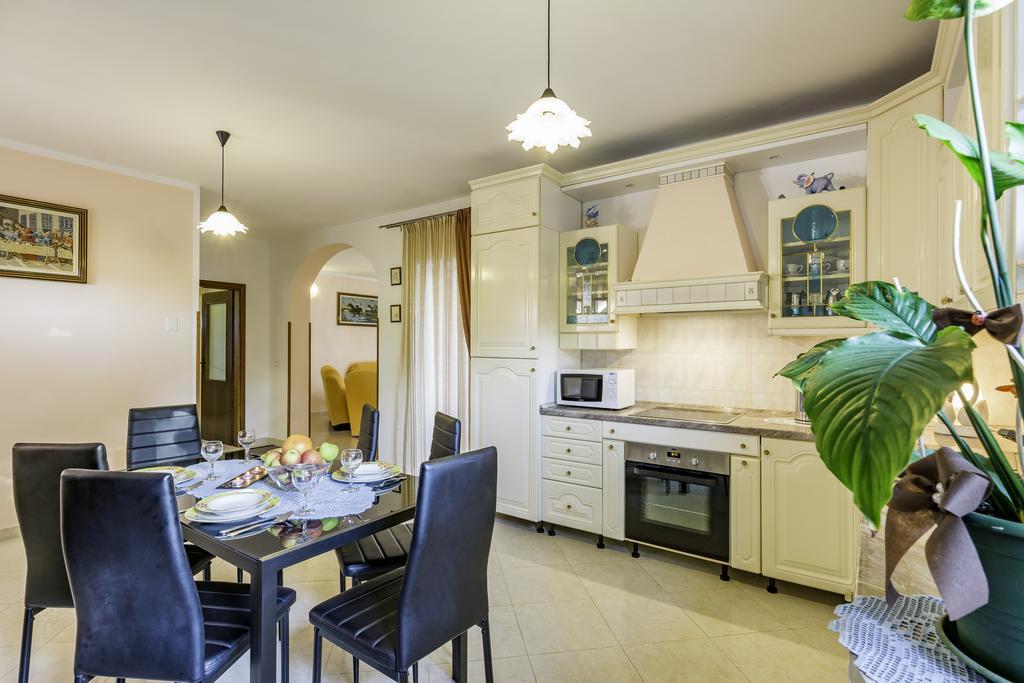 Apartmani Radmila Nova Vas  Exterior foto